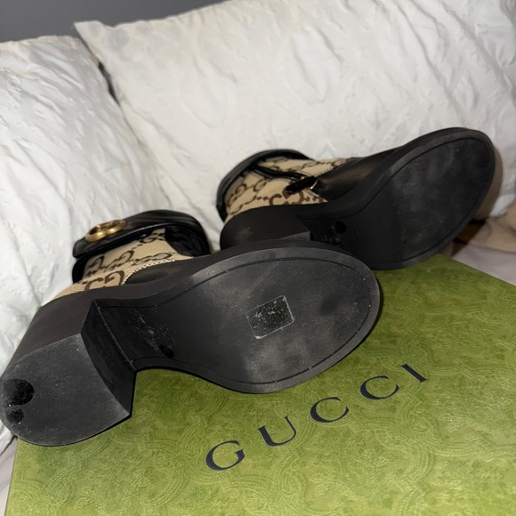Gucci Women's Black and Beige Ankle Boots - Picture 6 of 8
